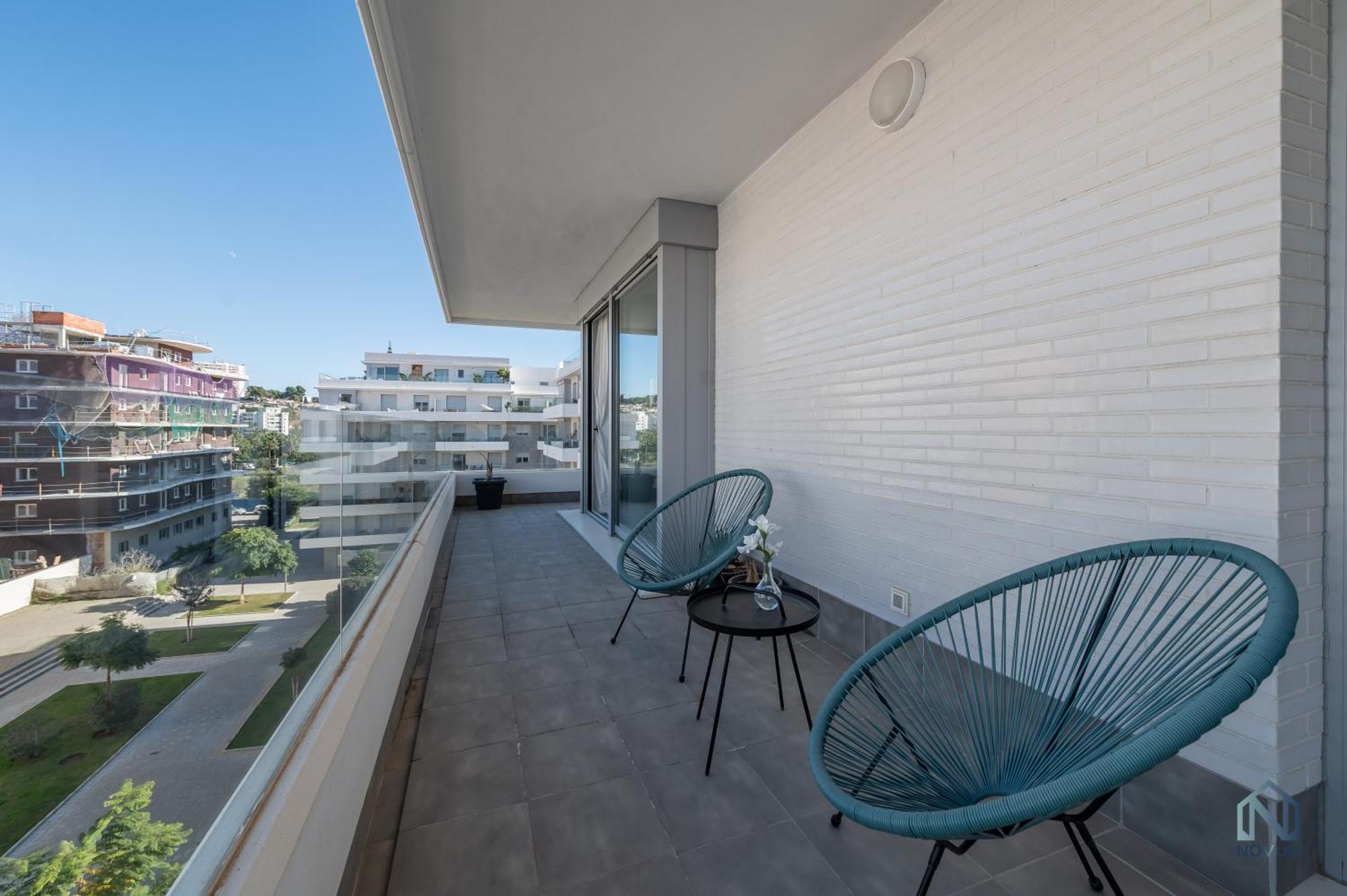 Newly Built 3 Bdrm Modern Apt W Gym, Pool, & Views Marbella Exterior photo
