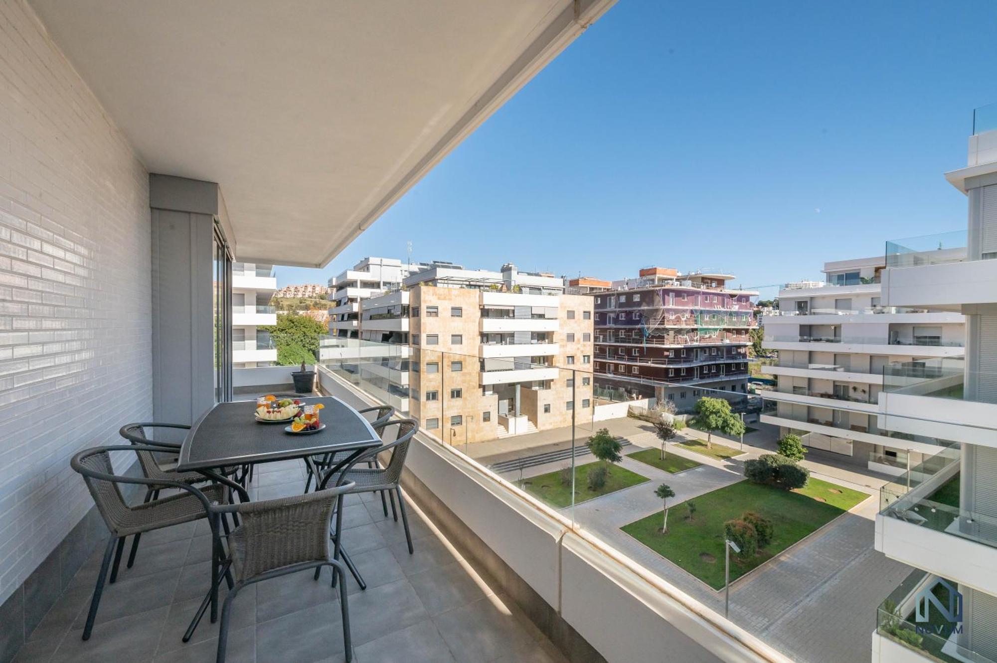 Newly Built 3 Bdrm Modern Apt W Gym, Pool, & Views Marbella Exterior photo